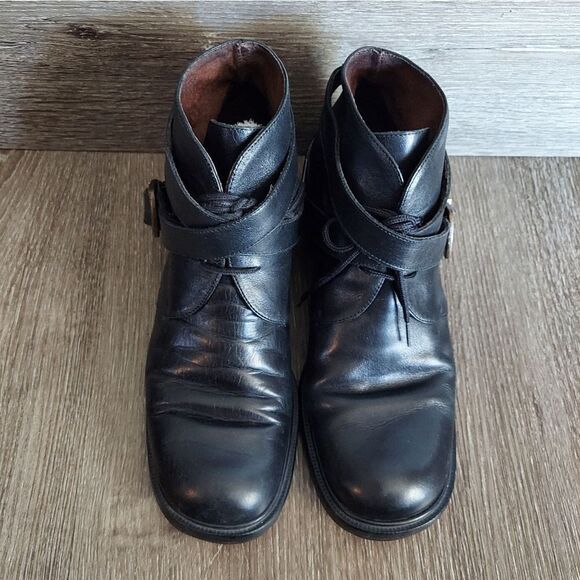 Guess Vintage 1980s Black Leather Buckle Ankle Boots Size 8 - Picture 3 of 8